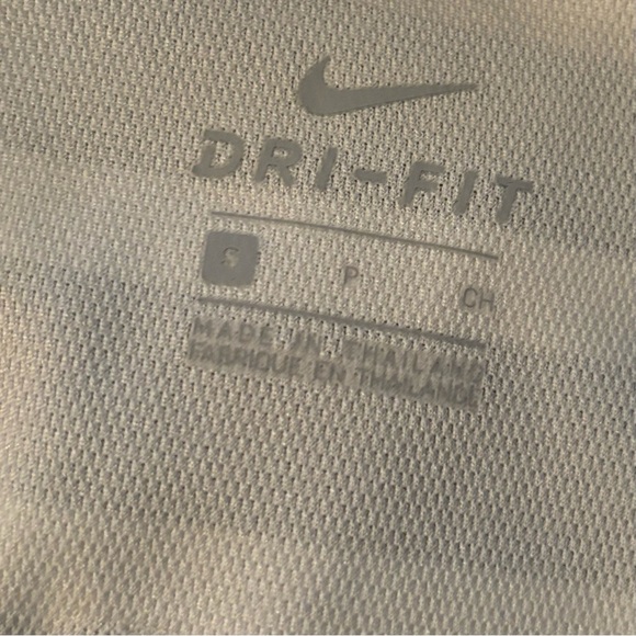 Nike Striped Navy and White Top Size Small - Picture 7 of 8